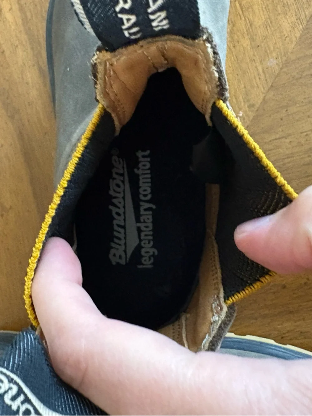 Blundstone Boots- Rustic Brown/Mustard-Black - Picture 9 of 9